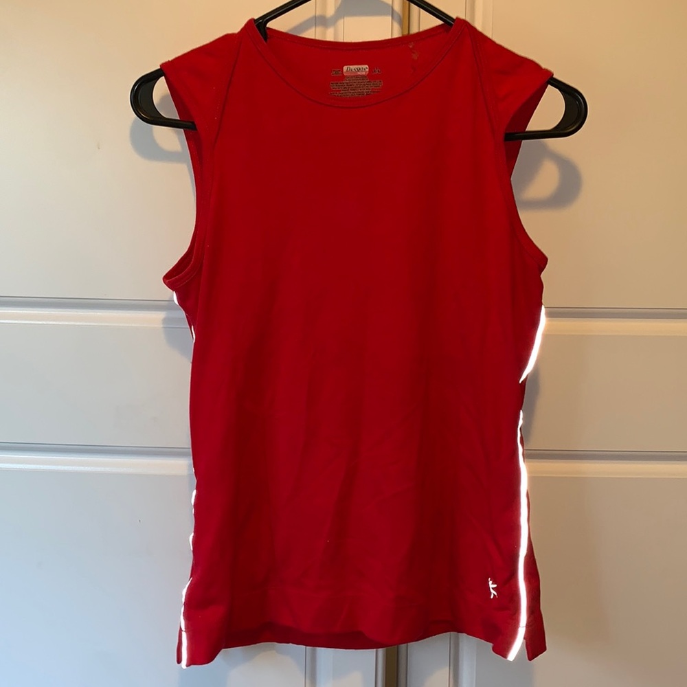 Small Danskin red sleeveless top